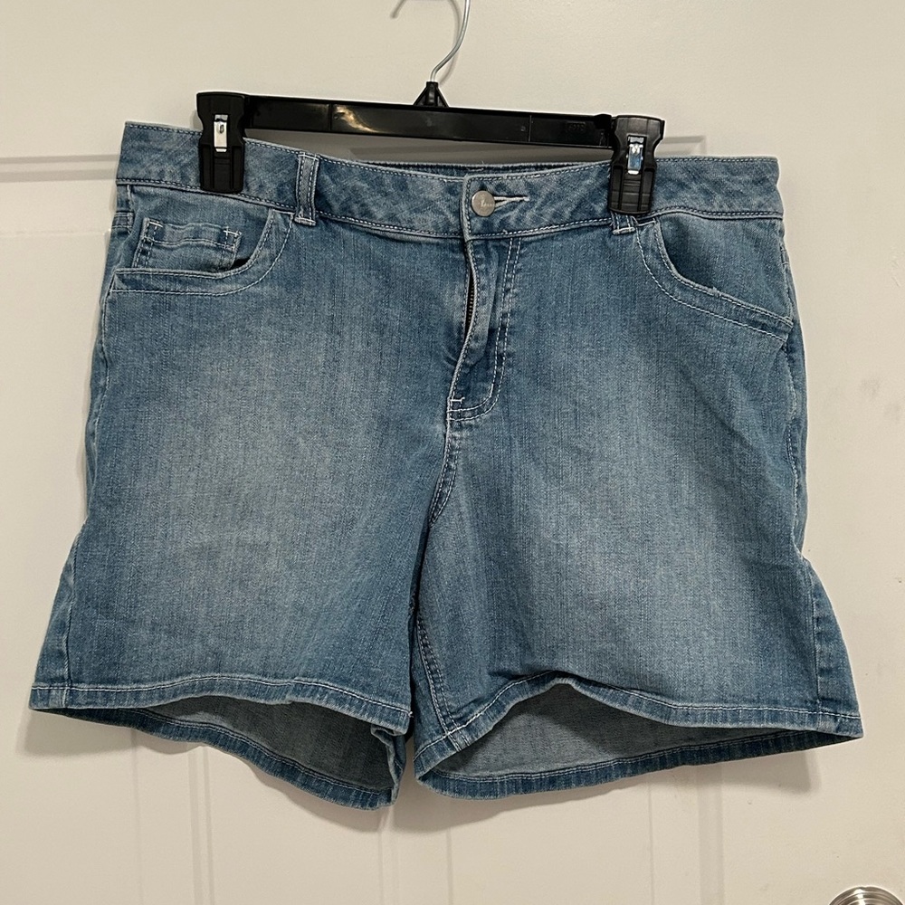 Lane Bryant Jean shorts. Size 16.